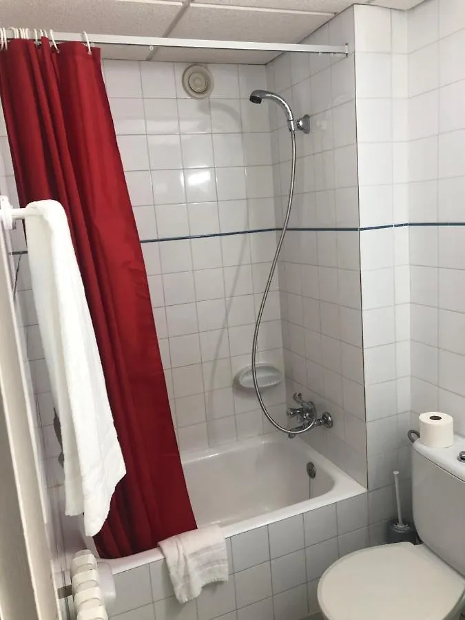 Hermus Centre Vila Hotel Encamp 2*,