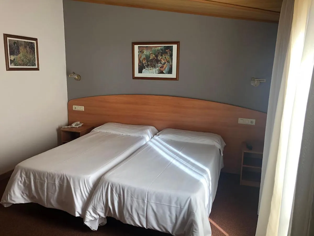 Hermus Centre Vila Hotel Encamp 2*,